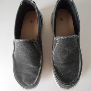 Black/Gray Slip-On Canvas Shoes Size 8